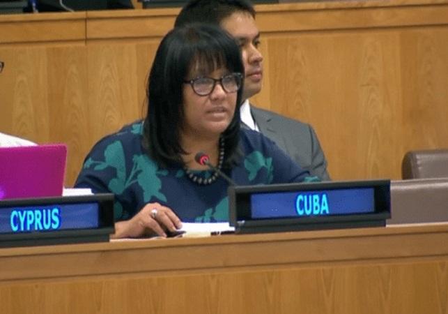 کوبا: آمریکا افسران نظامی را به کودتا در ونزوئلا تحریک می نماید