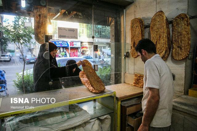 نانوایی ها ملزم به درج قیمت و وزن چانه نان هستند