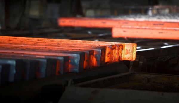نرخ فولاد در بورس باید 90 درصد قیمت جهانی باشد