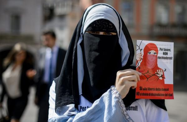انتقاد از تصویب ممنوعیت استفاده از برقع در سوئیس